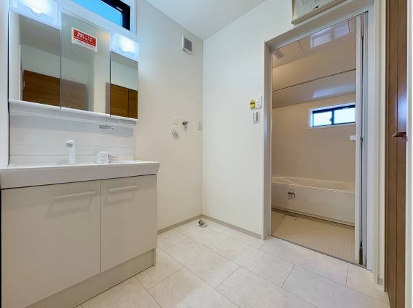 パウダールーム・バスルーム