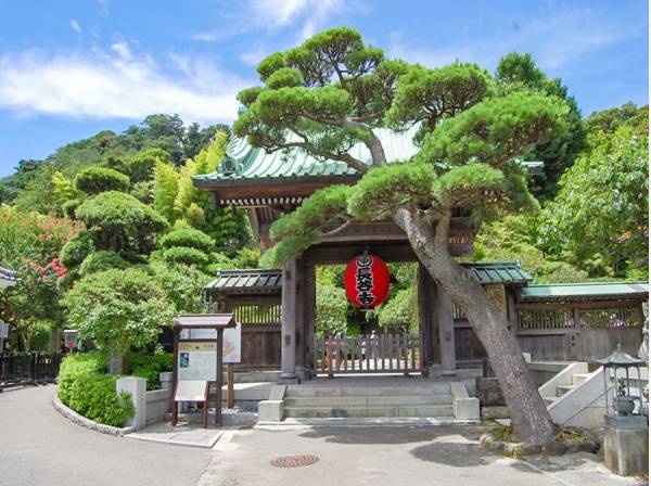 長谷寺まで徒歩5分（約400m）