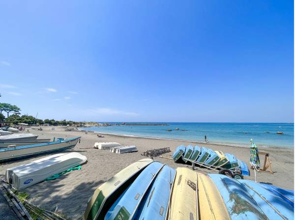 一色海岸まで自転車で6分 (約1.6㎞)