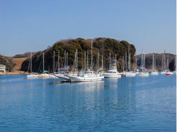 マリーナも歩いて行けます。シーボニアマリーナまで徒歩10分(約800ｍ