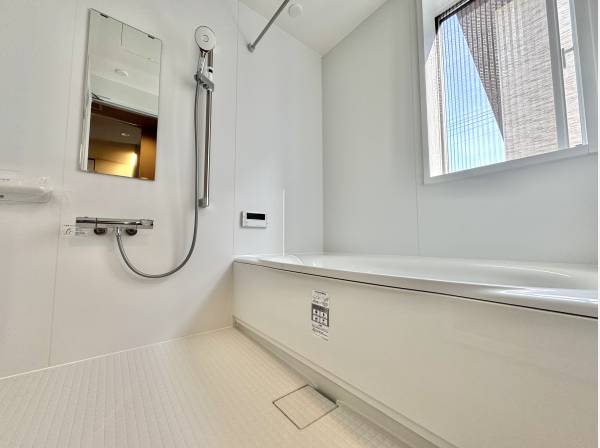 毎日の疲れを癒すバスルーム。